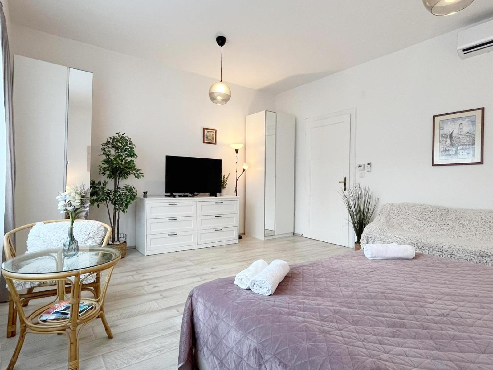 Beautiful Apartment In Center Of Zagreb Exteriör bild
